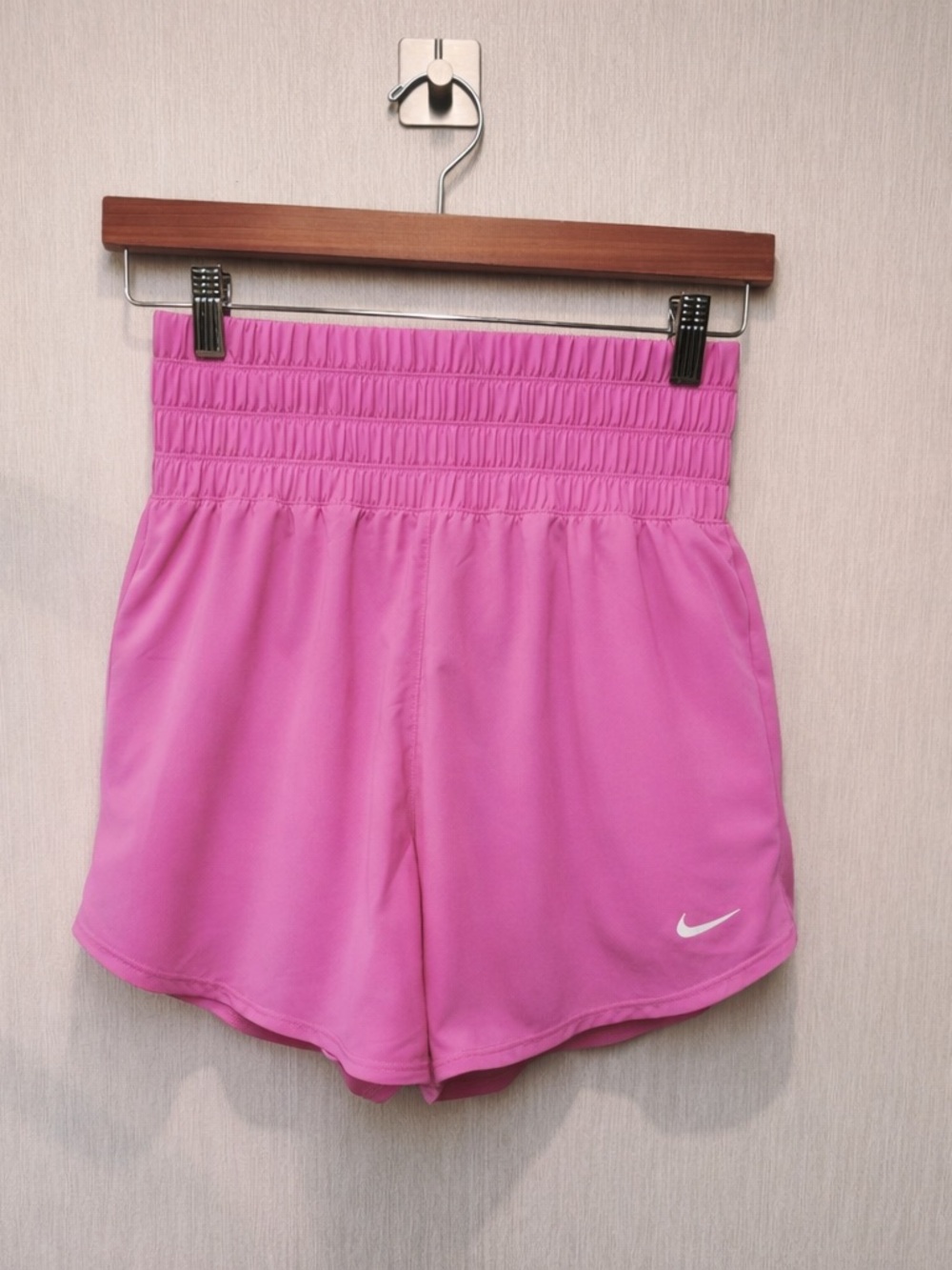 NWT Nike One Pink Dri-FIT Ultra High-Waisted 3” Brief-Lined Shorts, Size Small - Picture 3 of 11